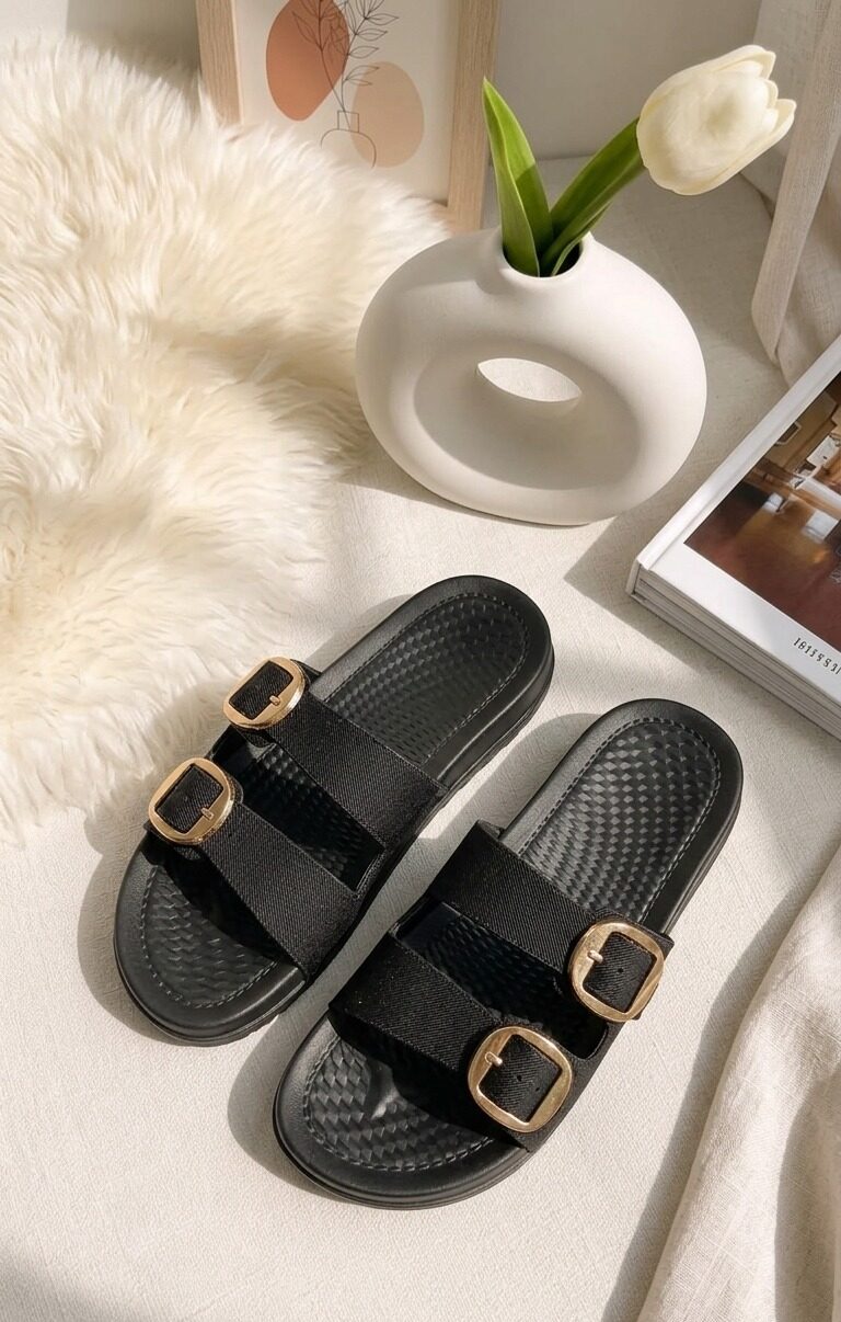 women's buckle slides black